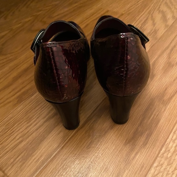 Roberto  Capucci Firenze Brown Heel Pumps (size 8.5) NWT - Picture 3 of 12